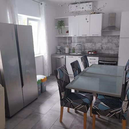 Vila Brig 108 - Private Swimming Pool And Jacuzzi Rijeka Exterior foto